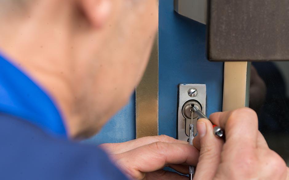 ouvrir une serrure sans clé avec une perceuse Plaisir